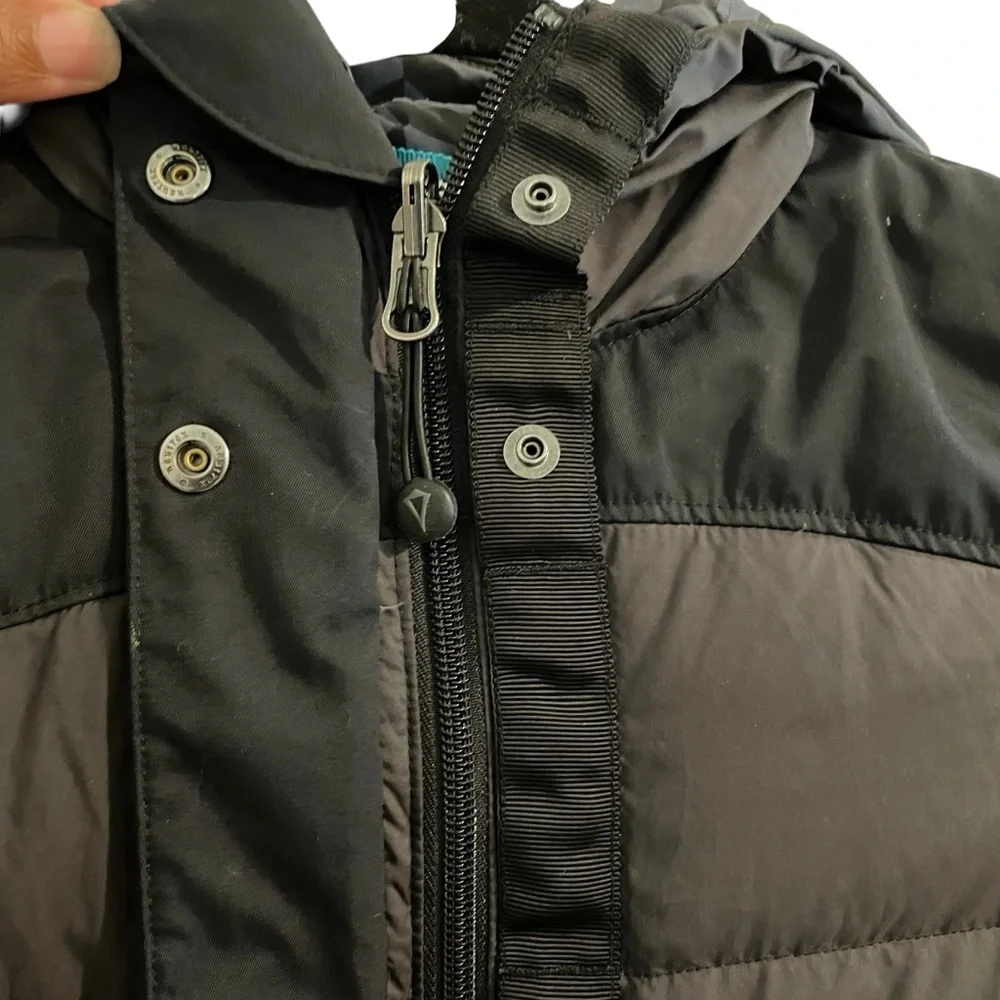 IVIVVA Black Gray Goose Down Filled Hooded Puffer Coat Youth Size 10